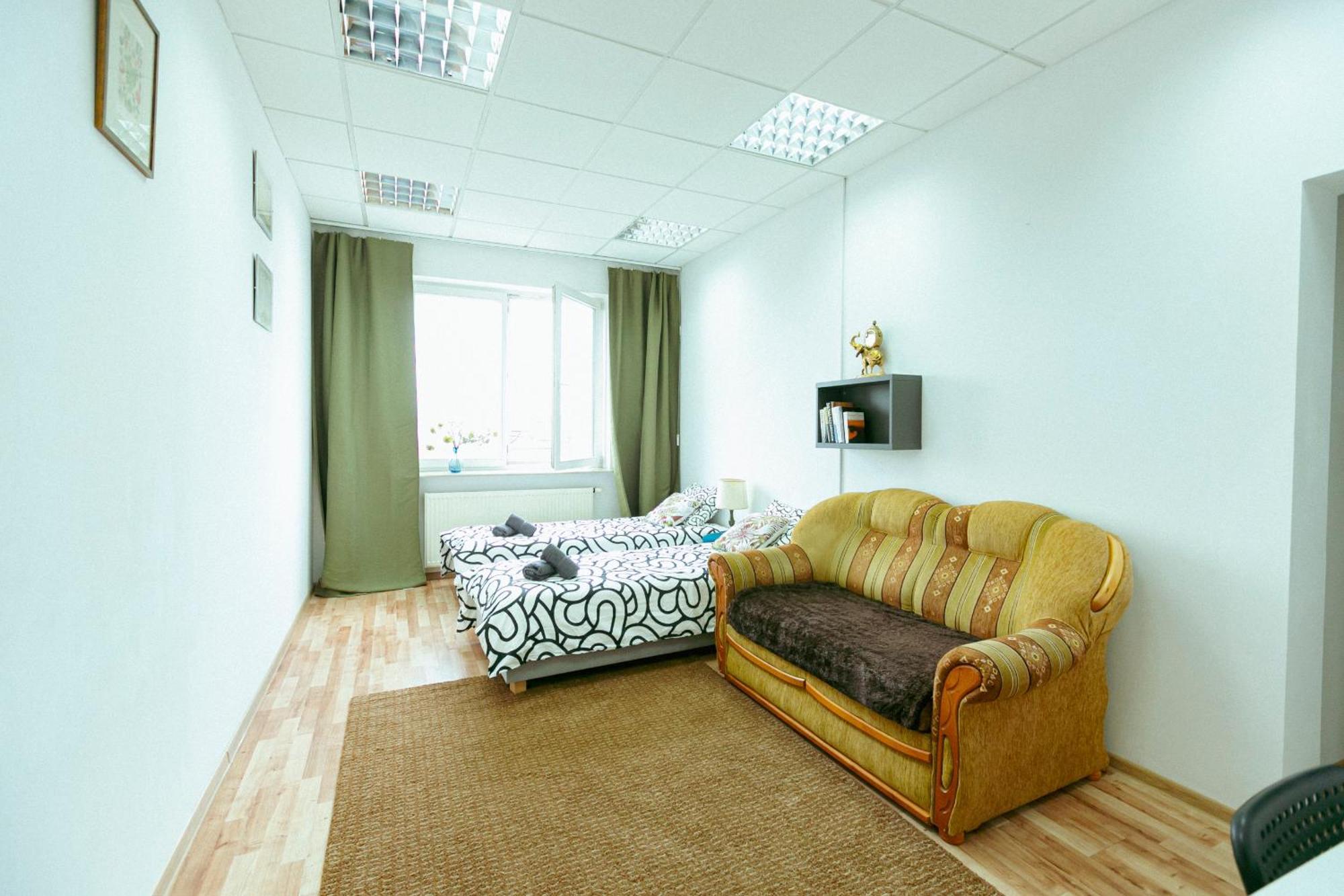 Hostel Metro Kabaty Варшава Екстериор снимка