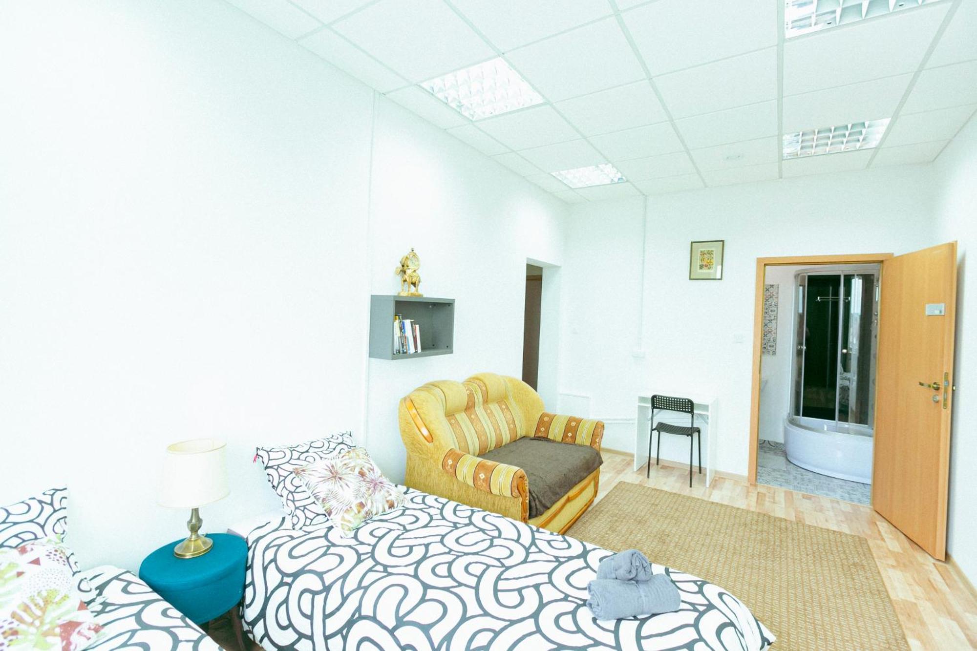 Hostel Metro Kabaty Варшава Екстериор снимка